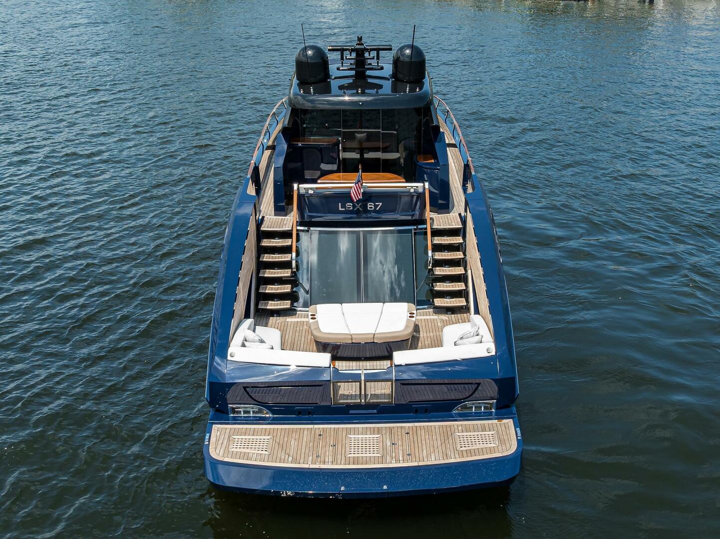 2023 Lazzara Yachts LSX 67 - Image 3