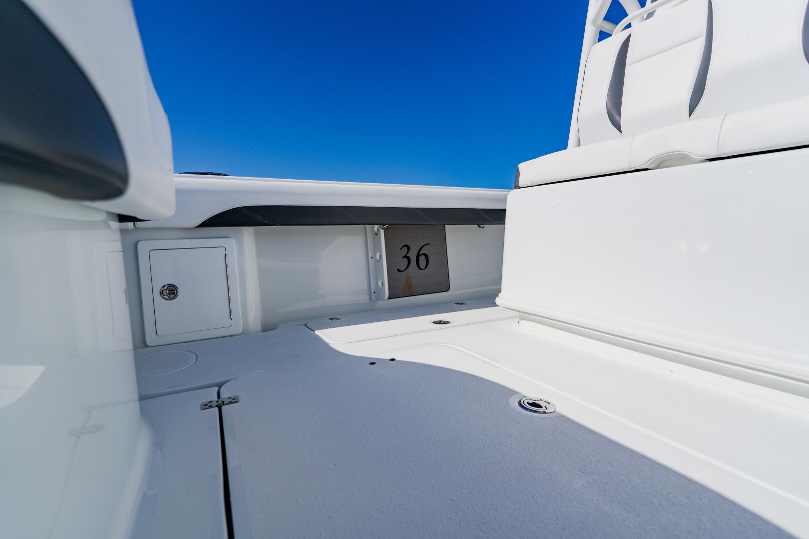 2025 Yellowfin 36 Offshore - Image 42