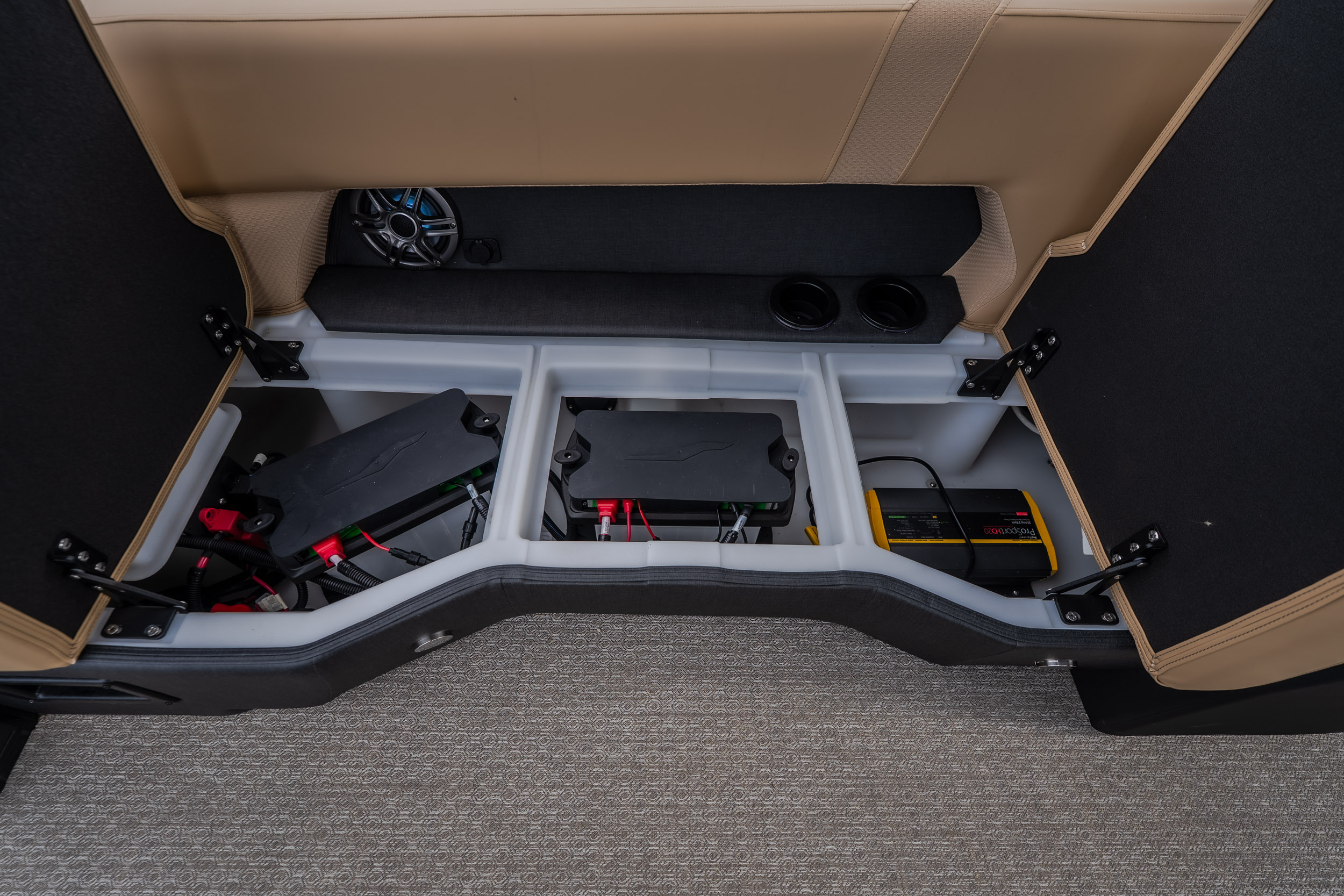 2026 Evotti 525 Quad Lounge - Image 51
