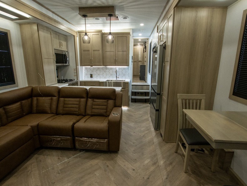 2026 Keystone Raptor 441HB - Image 24