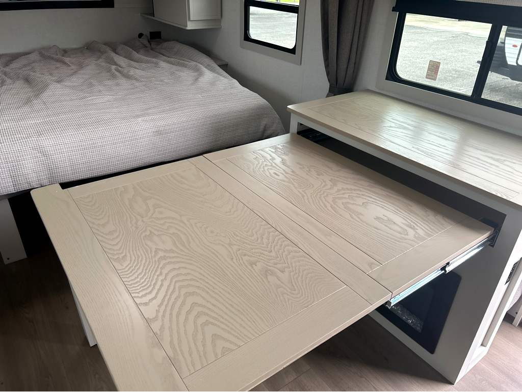 2027 VENTURE RV STRATUS 231VRK - Image 13