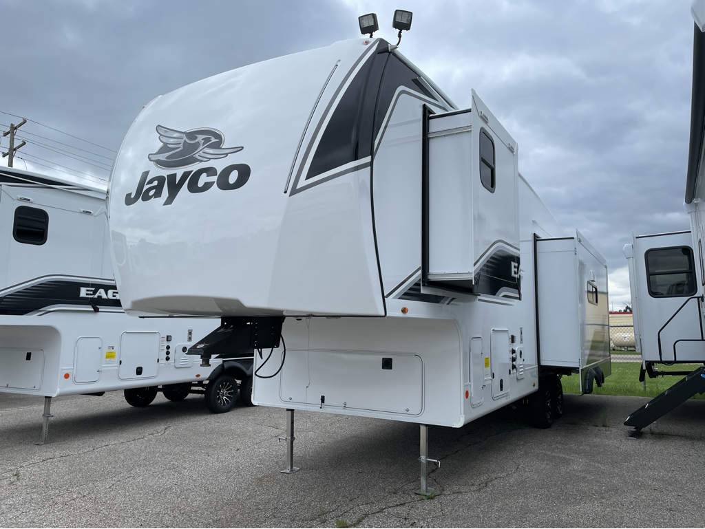 2026 Jayco Eagle SLE 30RLT - Image 4