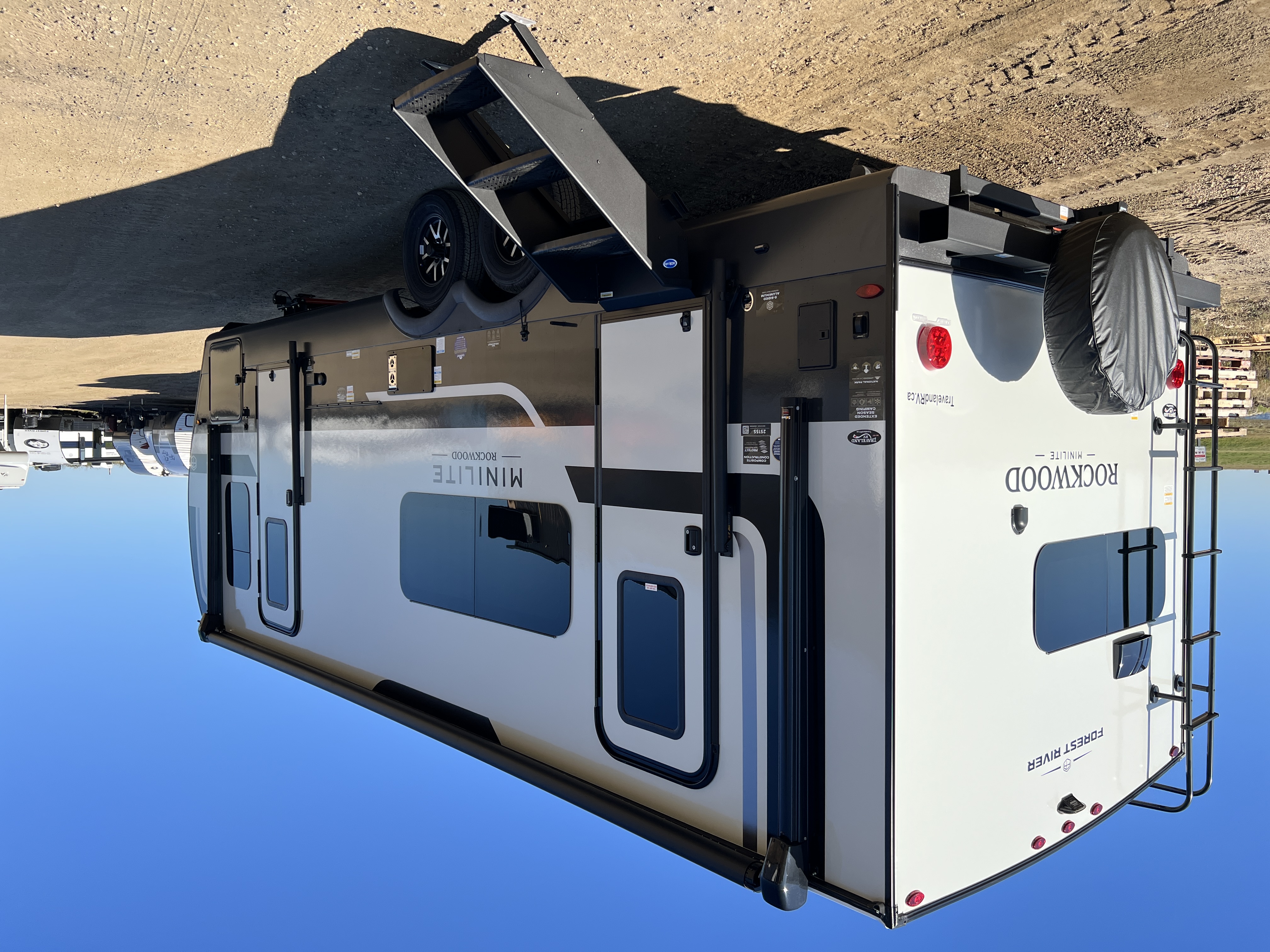 2027 Forest River Rockwood Mini Lite 2515S - Image 7
