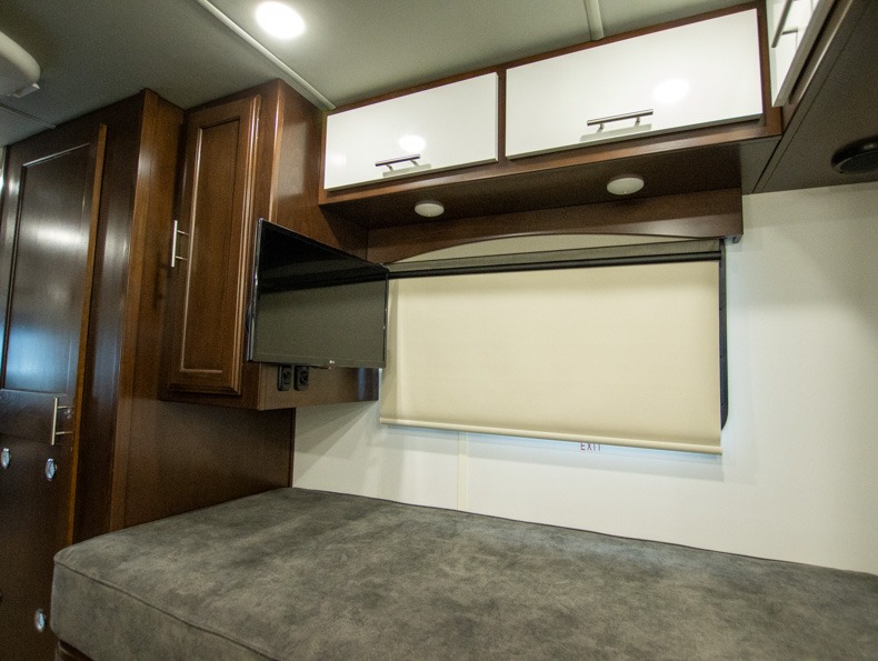 2020 Regency RV Ultra Brougham 25TB - Image 17