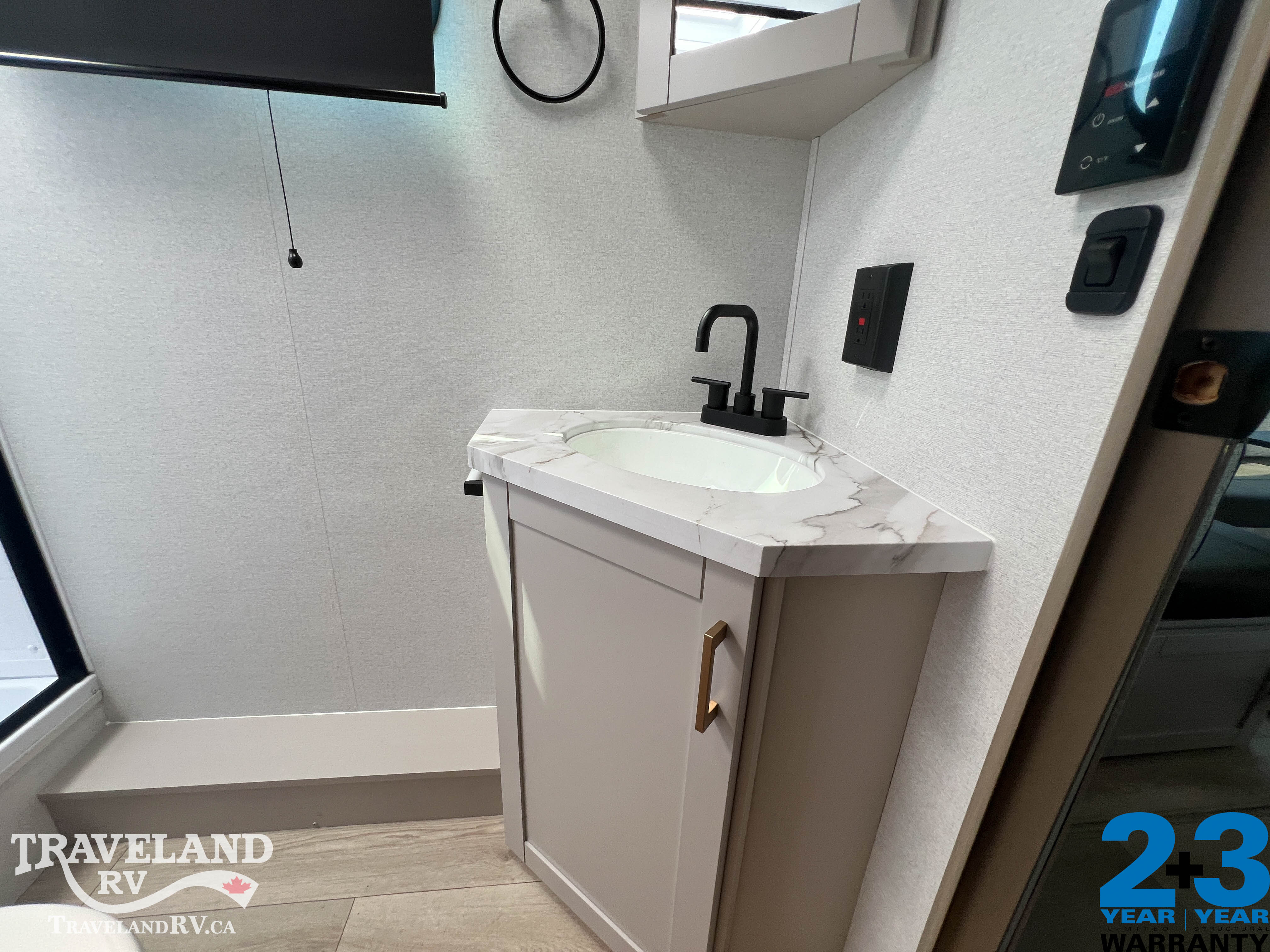 2027 Jayco Jay Feather 21MBH - Image 33