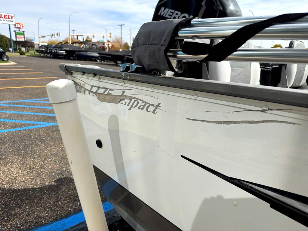 2013 Lund Impact 1775 - Image 13