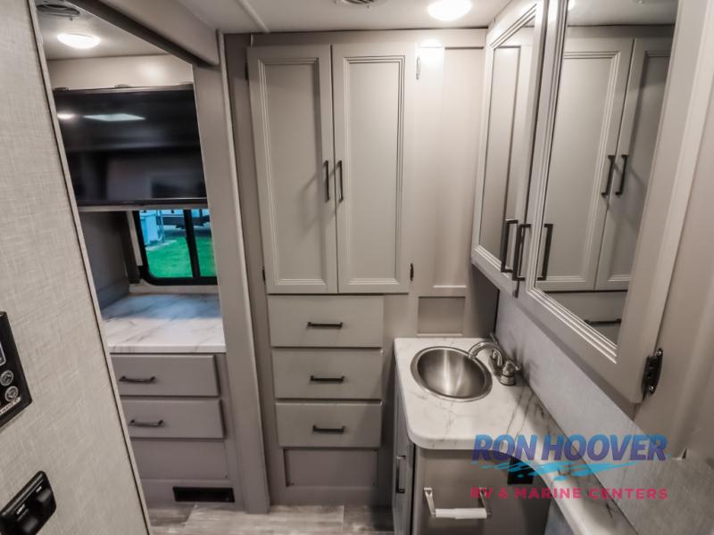 2023 THOR MOTORCOACH GENEVA 25VA - Image 31