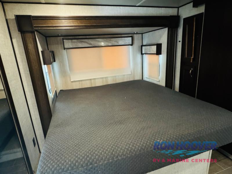 2020 PALOMINO 382FBC - Image 13