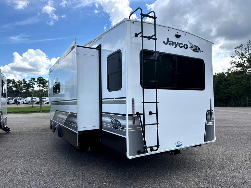2027 JAYCO EAGLE 29RLC - Image 3