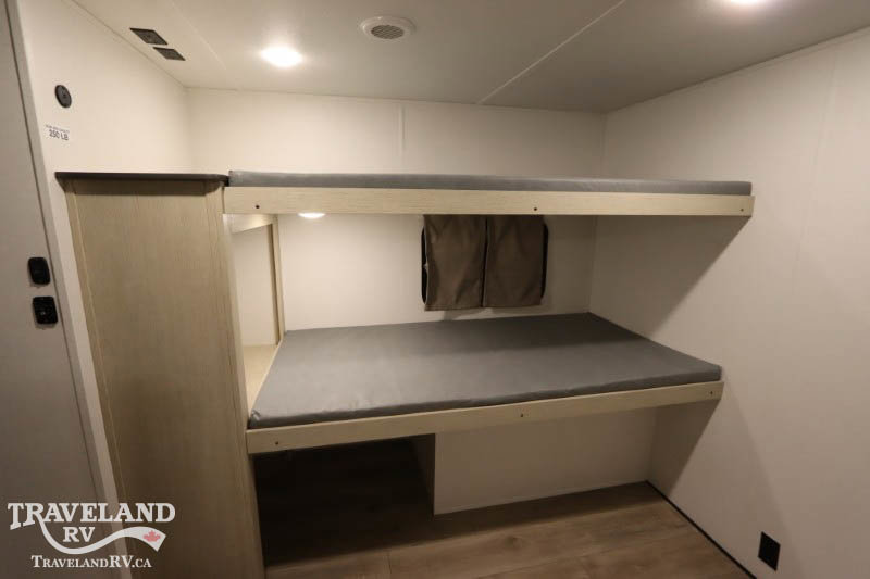 2025 Coachmen Northern Spirit DLX 5320BEDS - Image 24