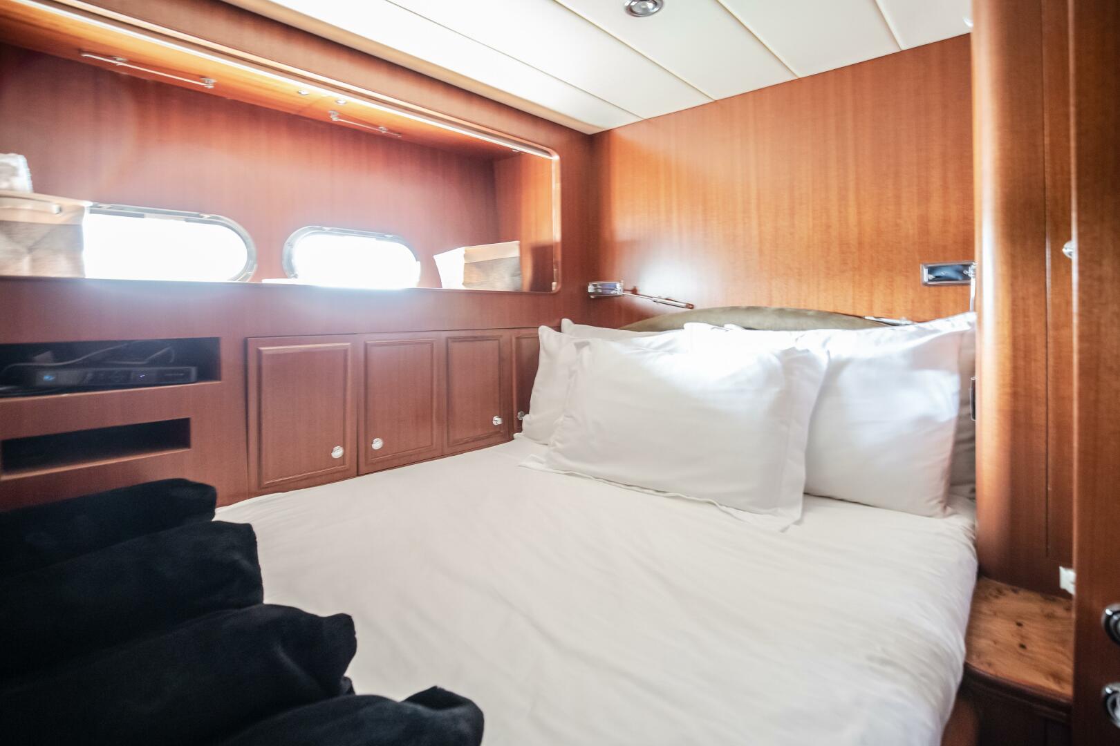 2005 Horizon - Image 98