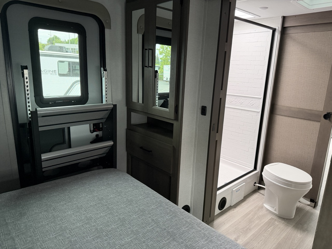 2026 Grand Design Transcend 245RLT - Image 9