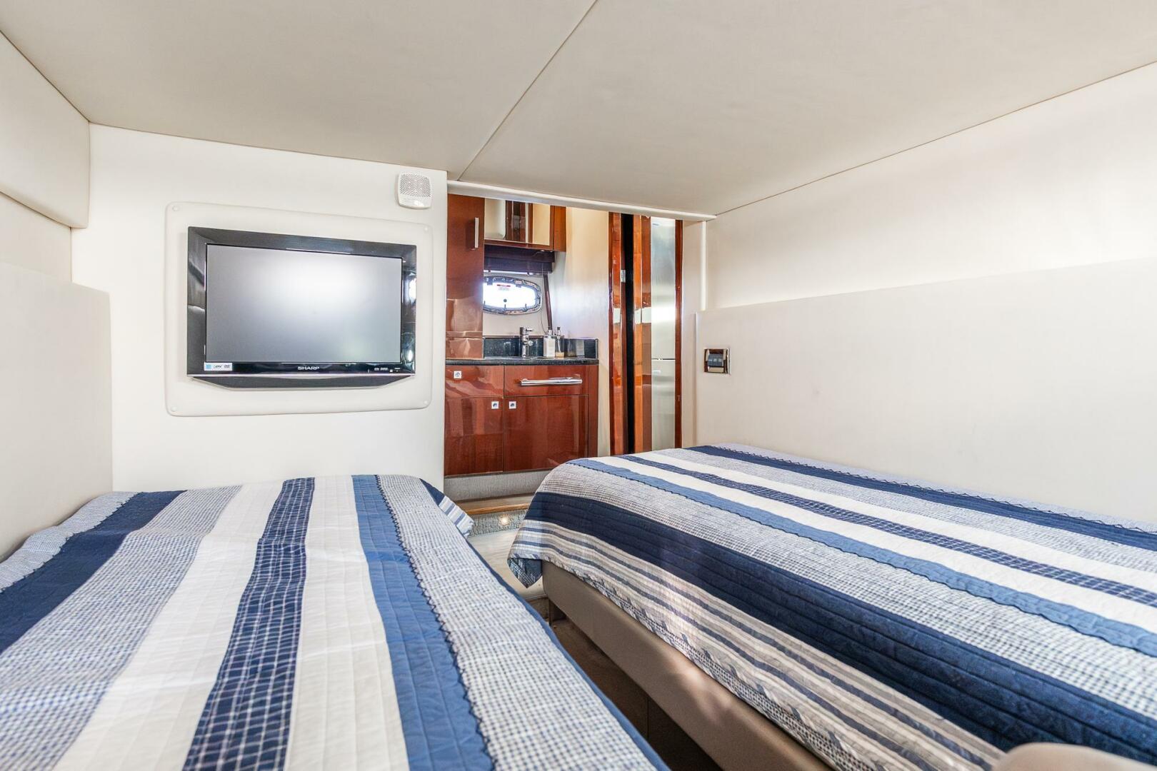 2009 Sea Ray 47 Sundancer - Image 16