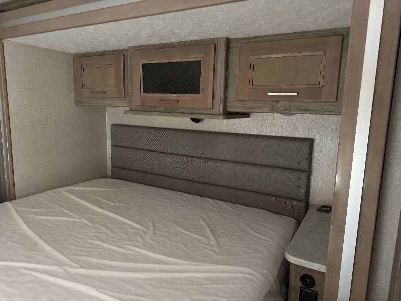 2021 Coachmen Sportscoach SRS 339DS - Image 11