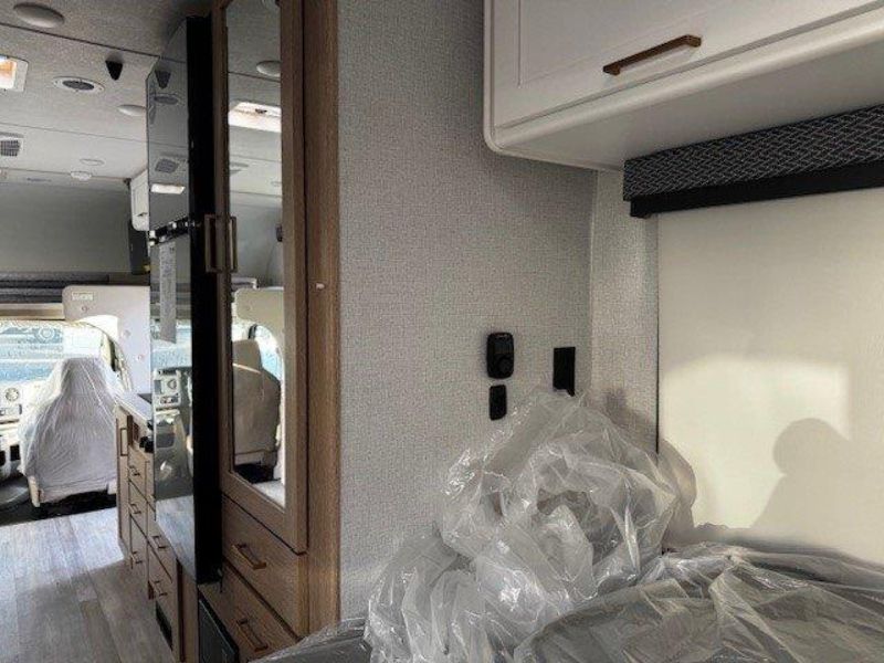 2026 Thor Motor Coach Four Winds 25Z - Image 26