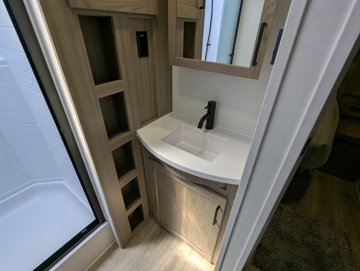 2027 Forest River Rockwood Ultra Lite 2916RL - Image 19