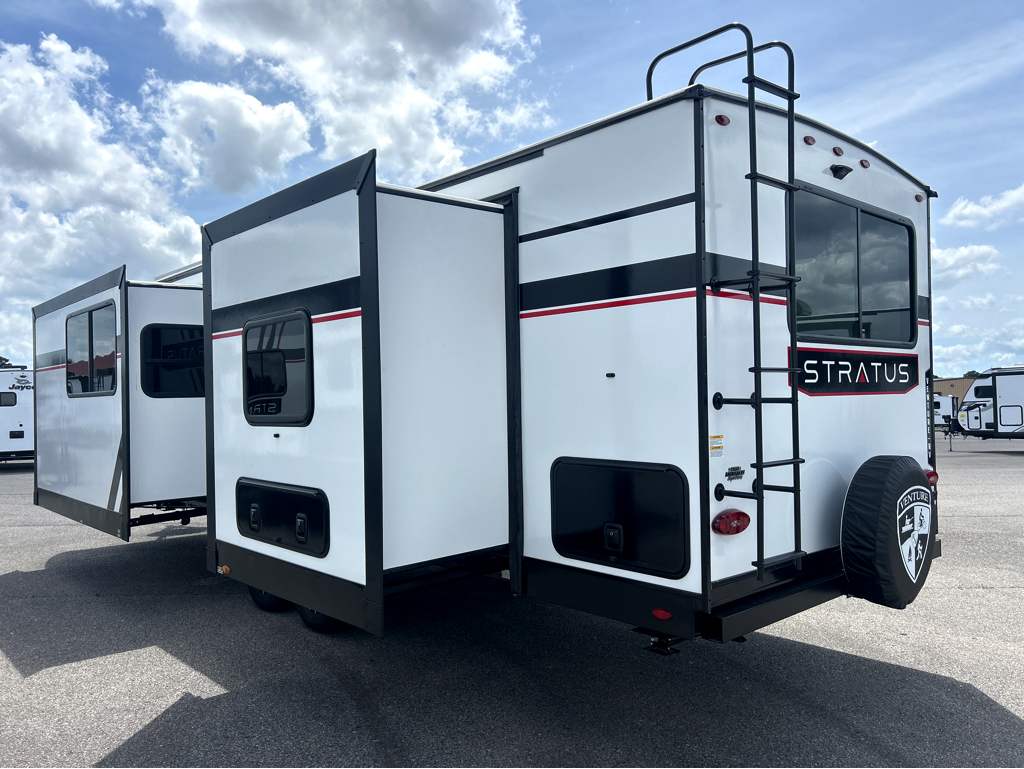 2026 VENTURE RV STRATUS 262VFK - Image 3