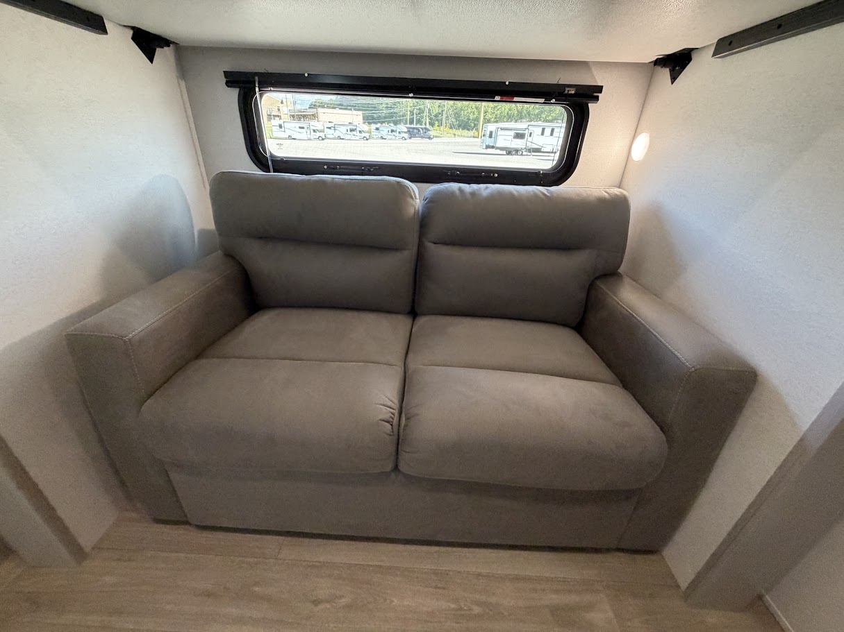 2027 JAYCO NORTH POINT 361RLBH - Image 39