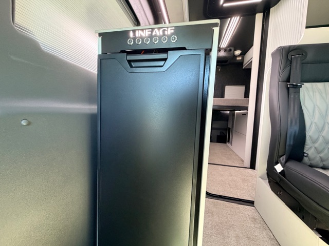 2026 Grand Design Lineage Series VT LVT1 - Image 14