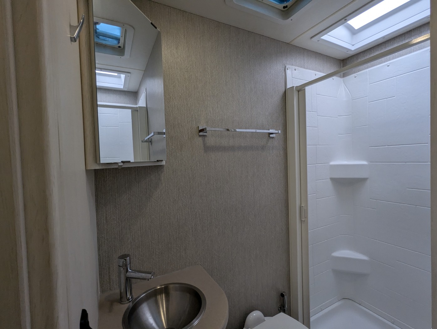 2024 Winnebago Vita 24P - Image 18