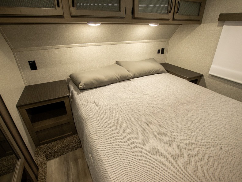 2022 Coachmen Chaparral 367BH - Image 34