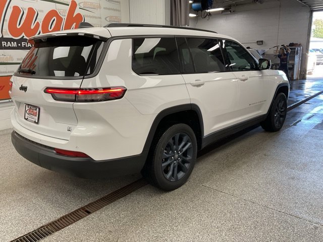 2026 Jeep Grand-Cherokee-L Laredo Altitude 4x4 - Image 5
