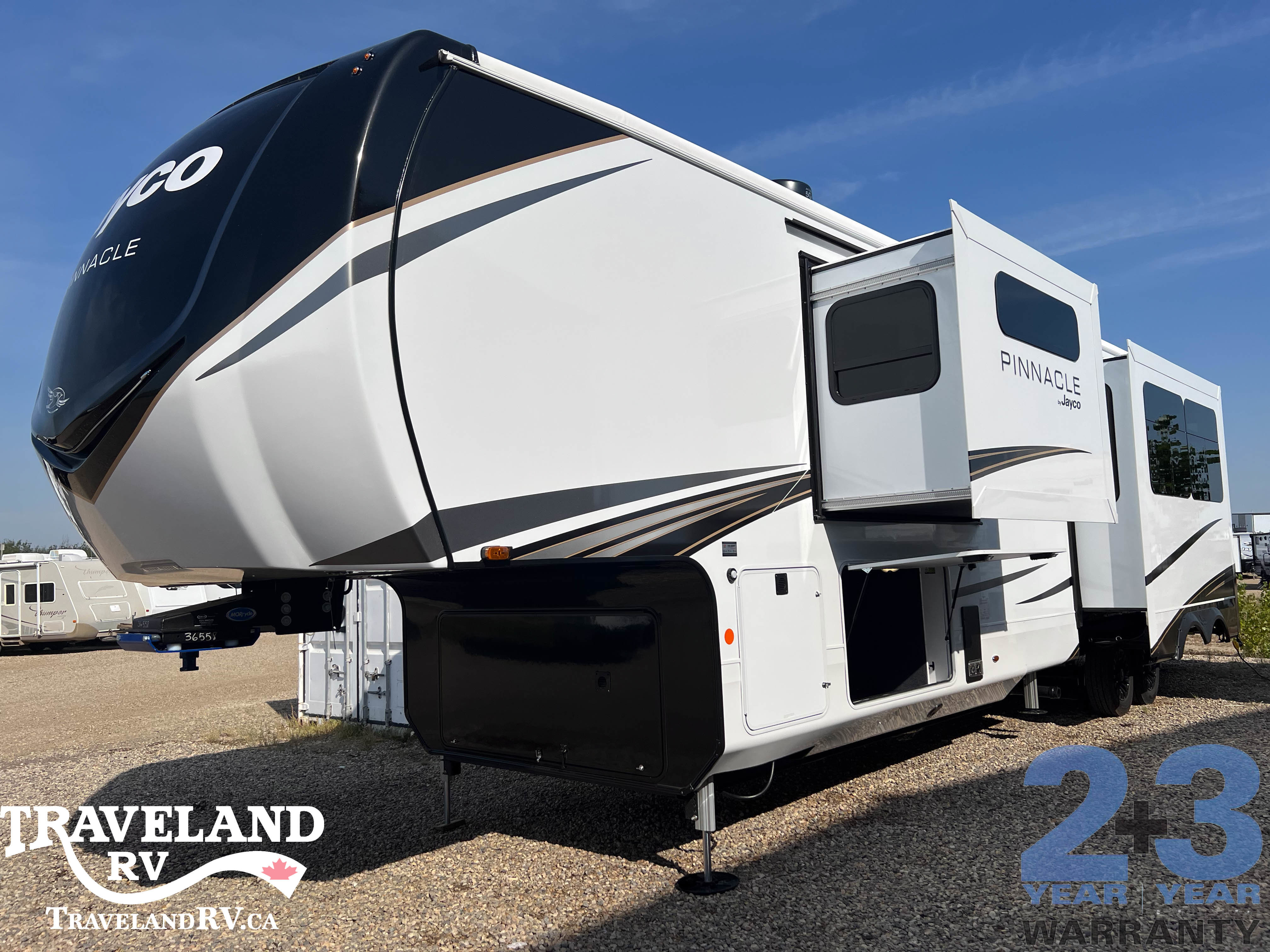 2026 Jayco Pinnacle 38FBRK - Image 3