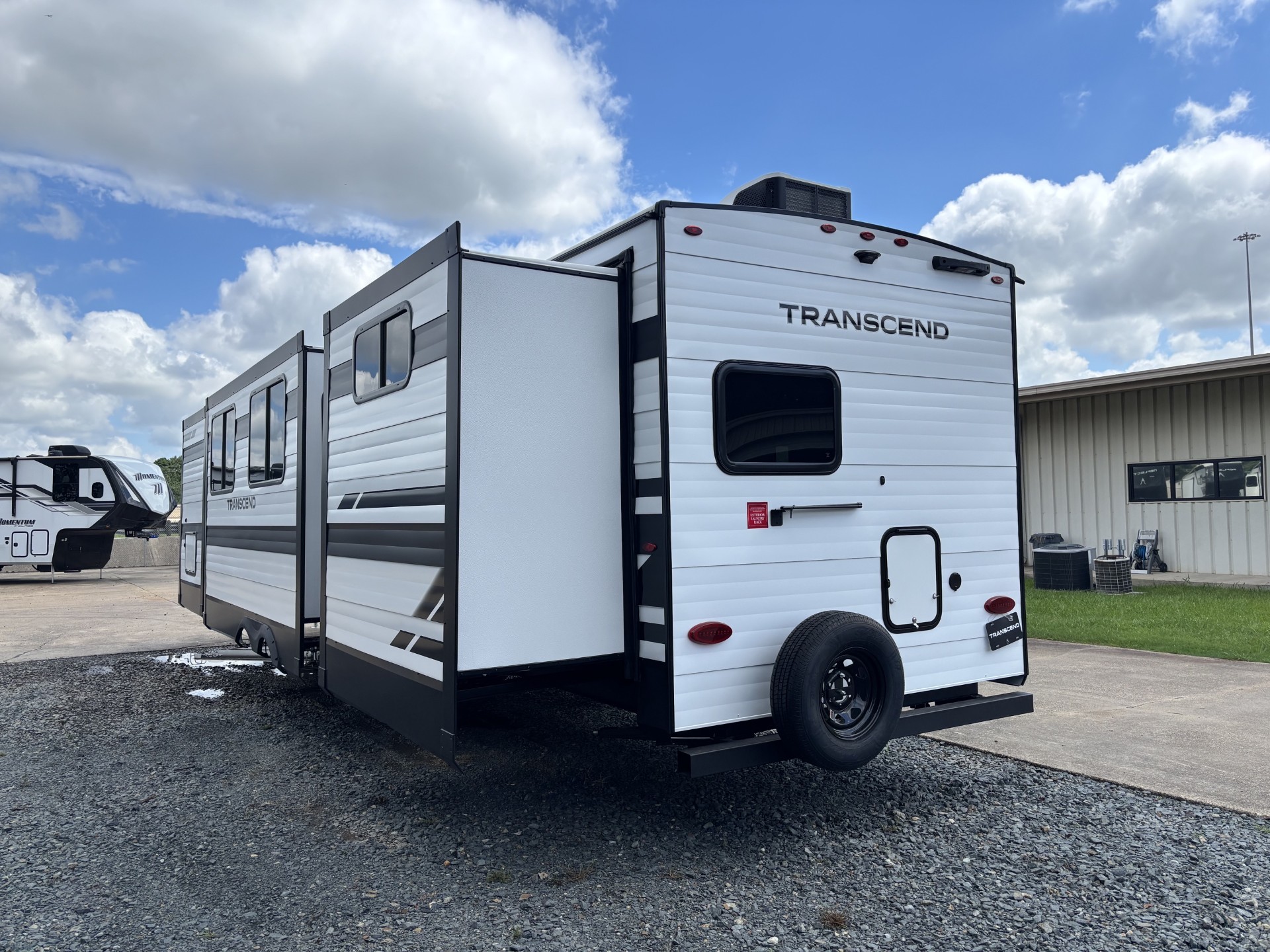 2027 Grand Design Transcend 335BHT - Image 6