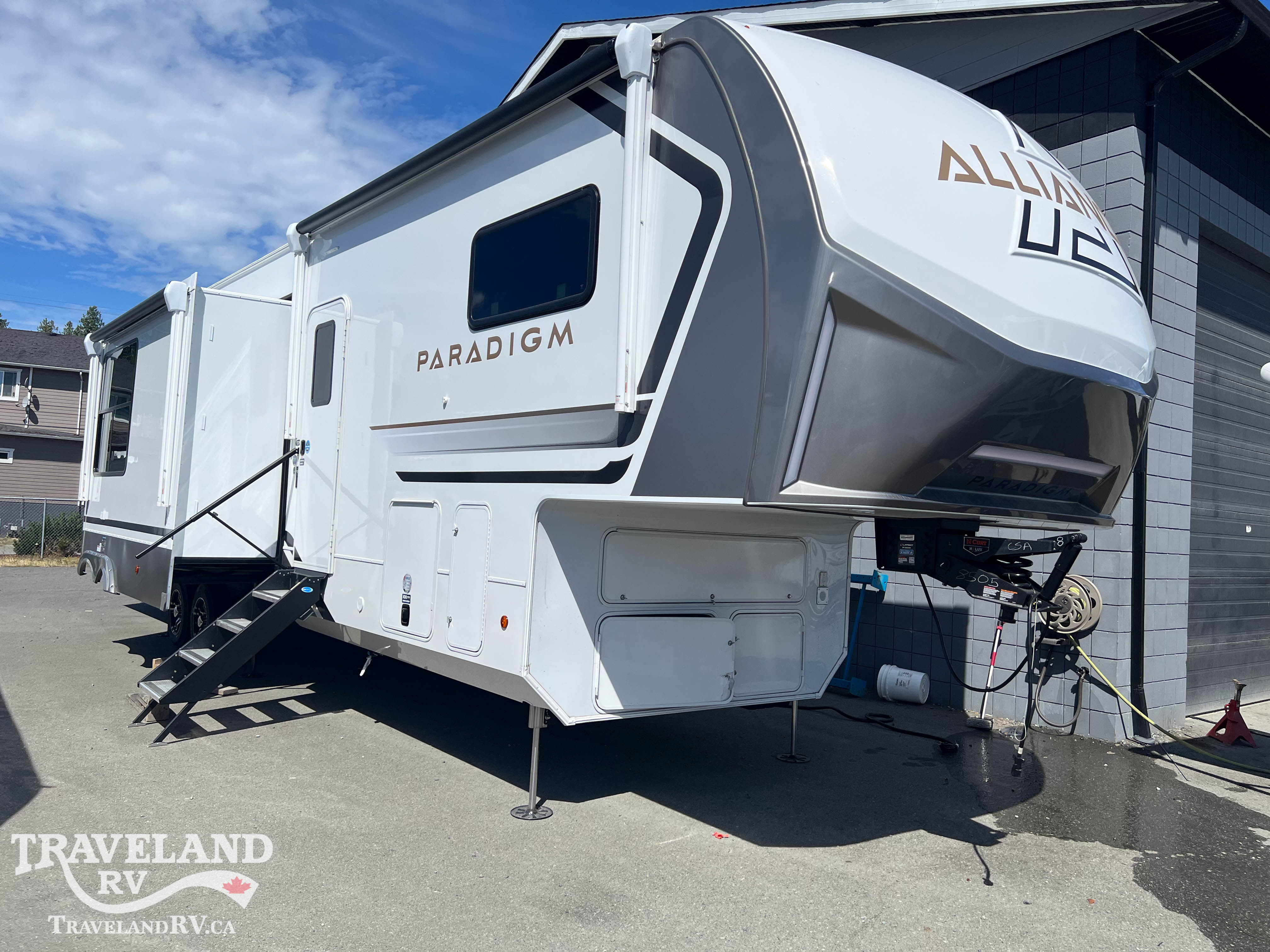2026 Alliance RV Paradigm 395DS - Image 1
