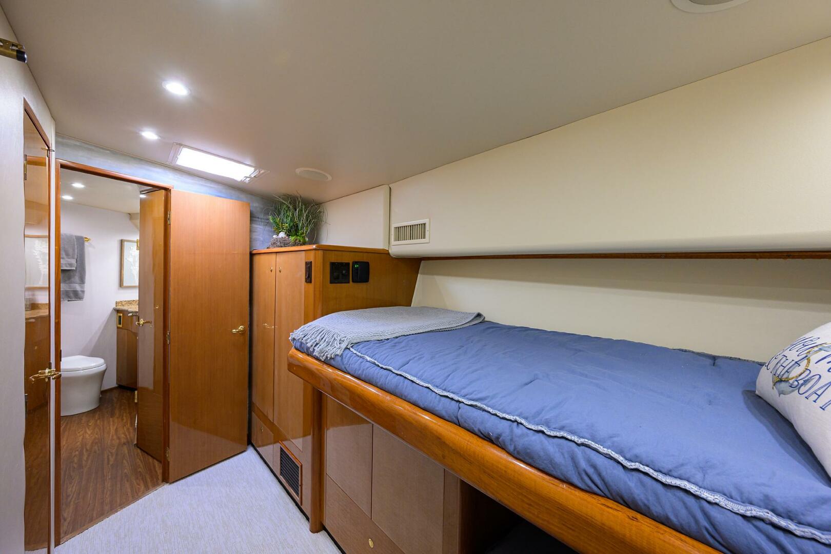 2004 Viking 56 Convertible - Image 66