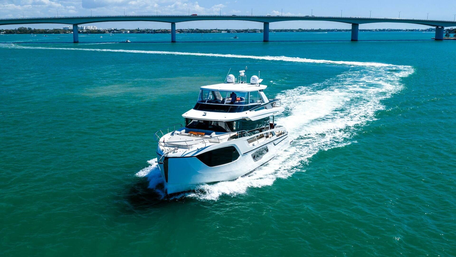 2022 Absolute Navetta 64 - Image 21