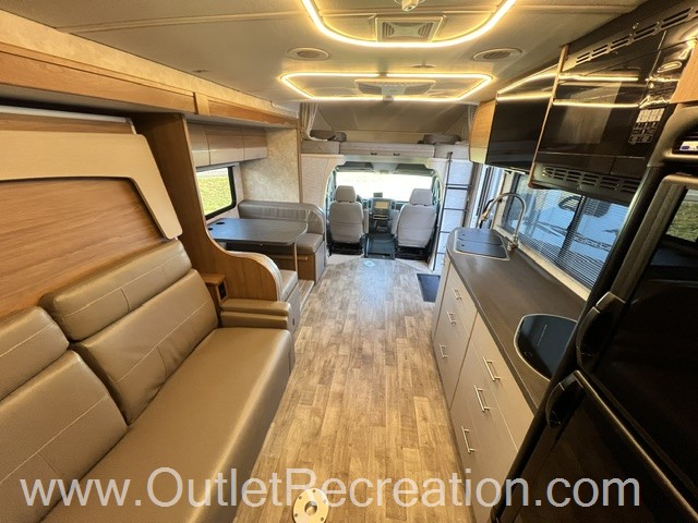 2019 Winnebago View 24D - Image 22
