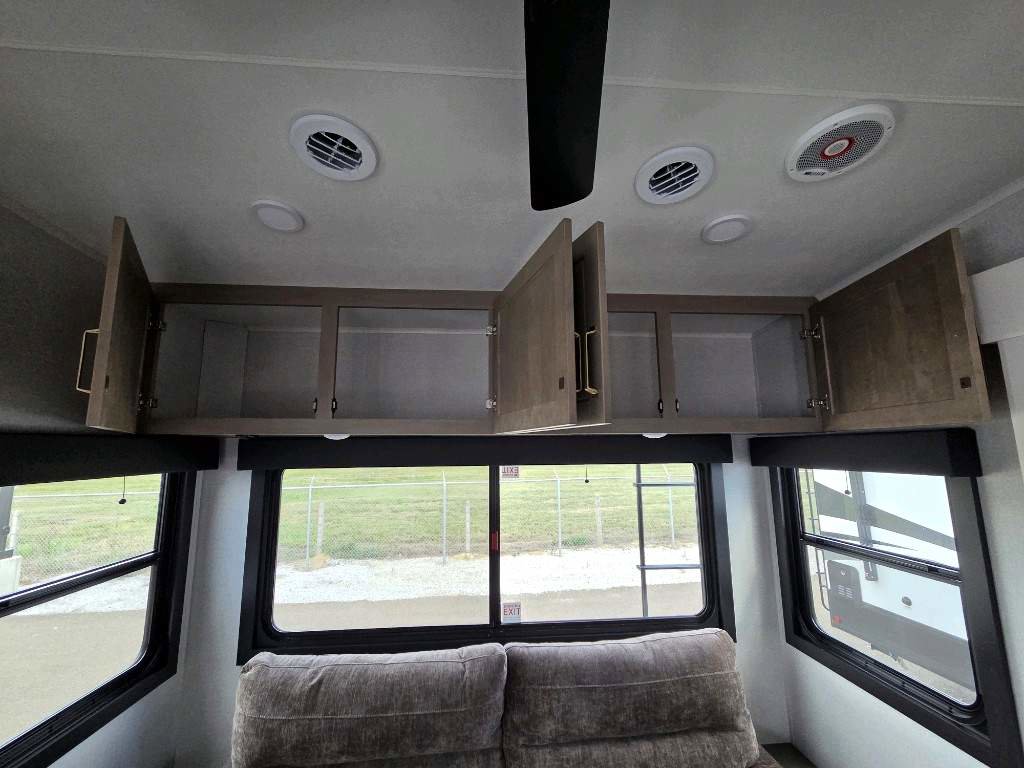 2026 JAYCO EAGLE 321RSTS - Image 10