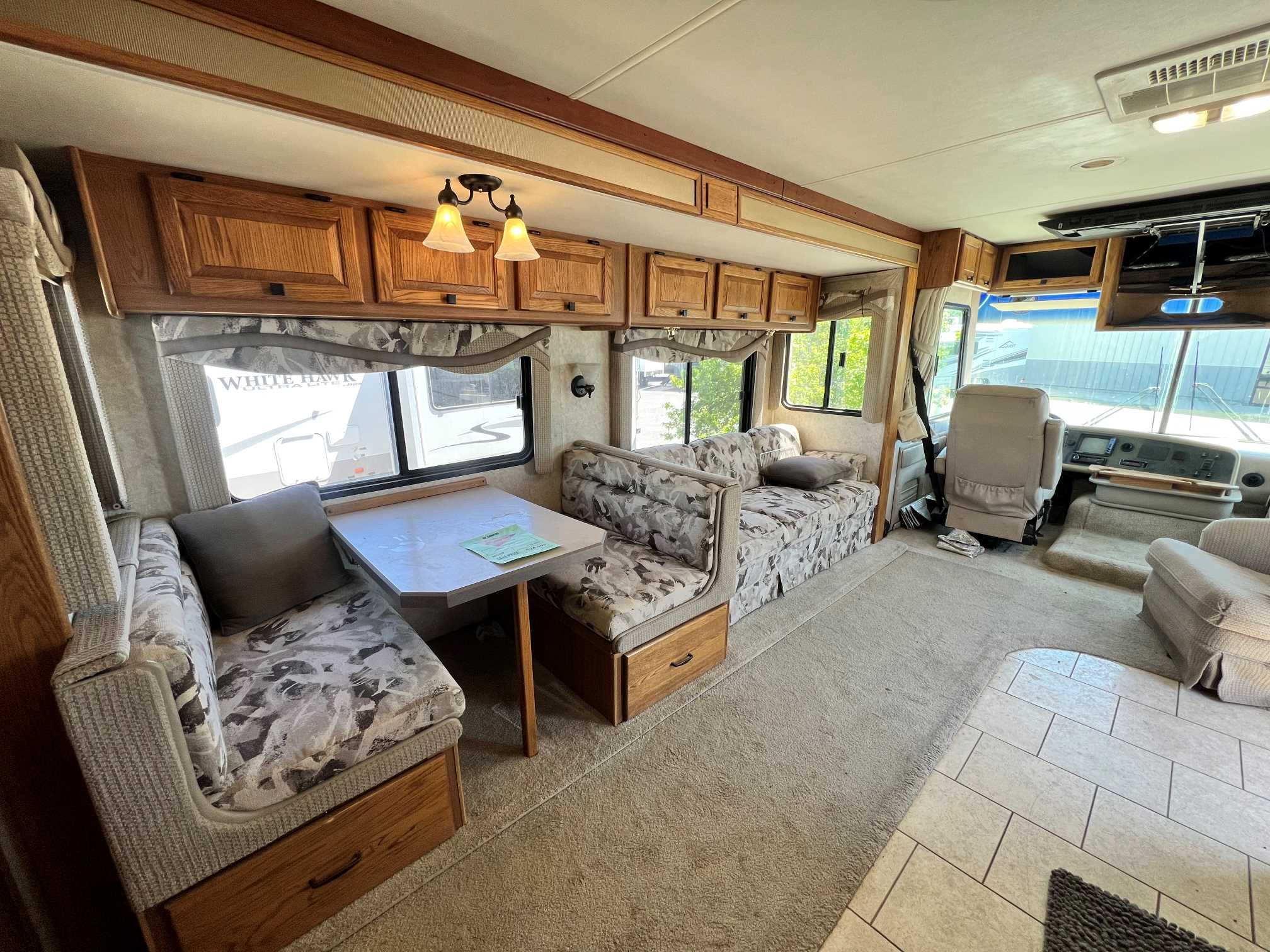 2005 Tiffin Allegro Bay 34XB - Image 14