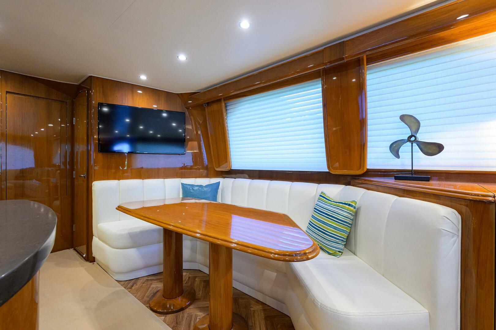 2014 Viking 76 Enclosed Bridge - Image 12