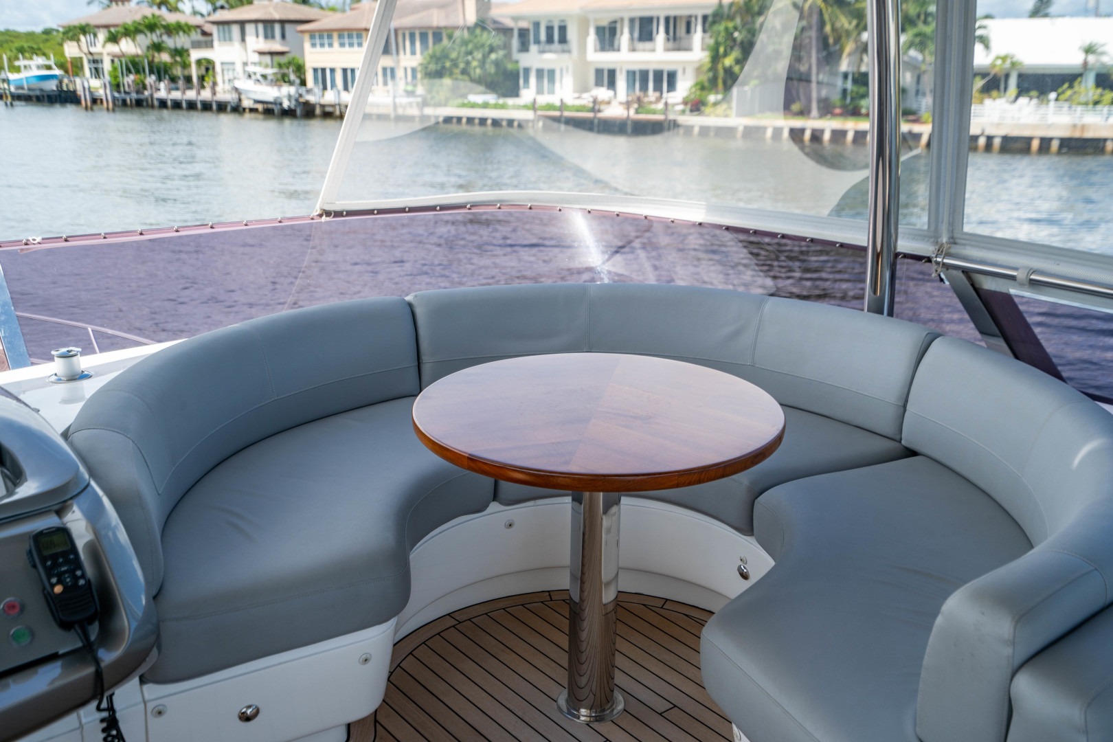 2018 Princess F62 - Image 39
