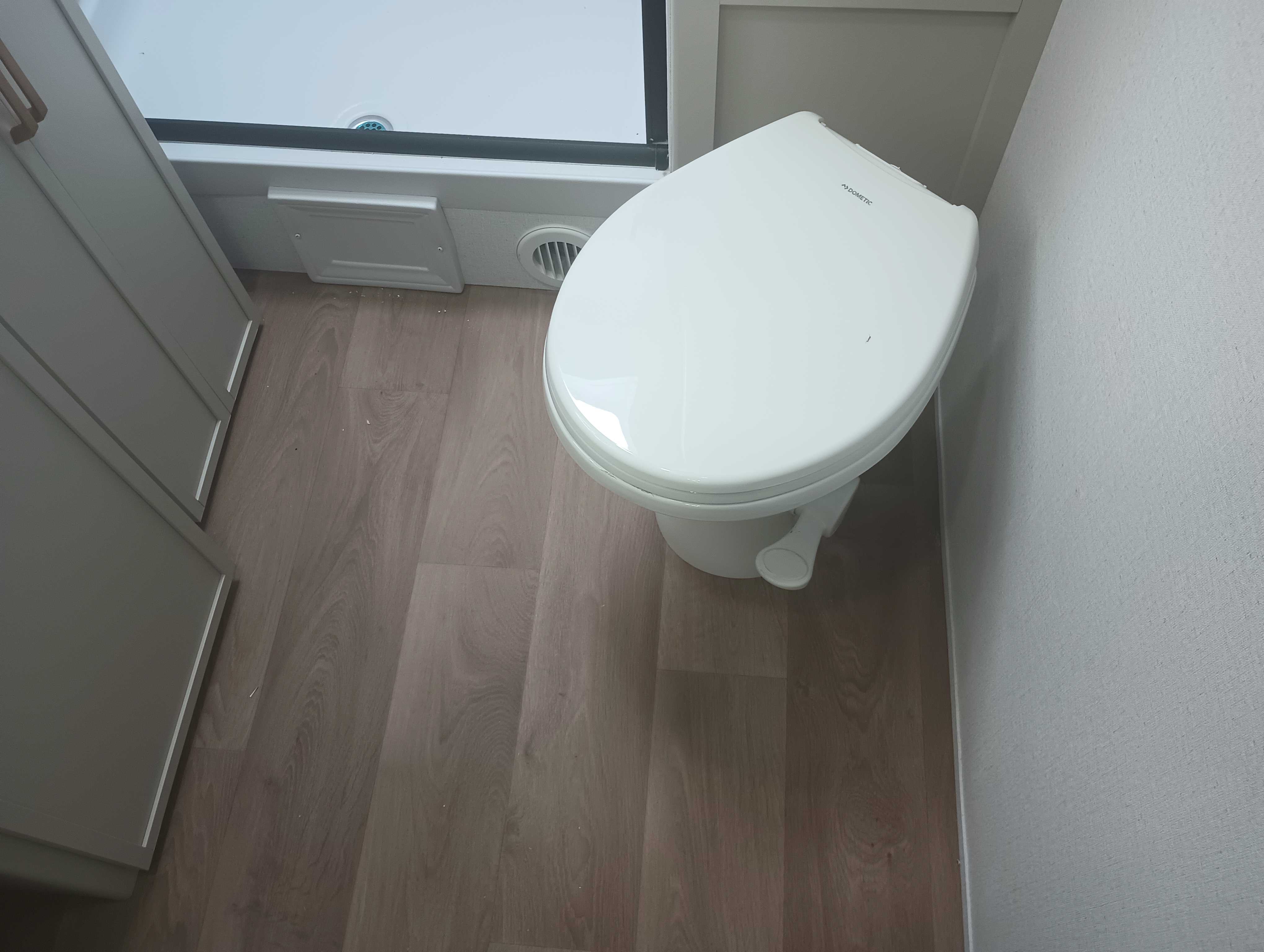 2027 Grand Design Imagine XLS 22BHE - Image 12