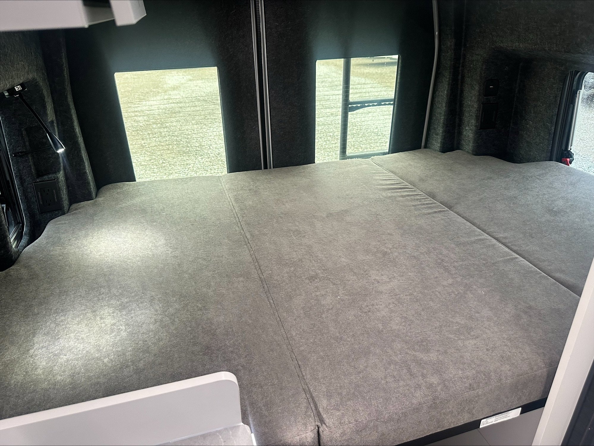 2026 GRAND DESIGN LINEAGE SERIESVT LVT1 - Image 14