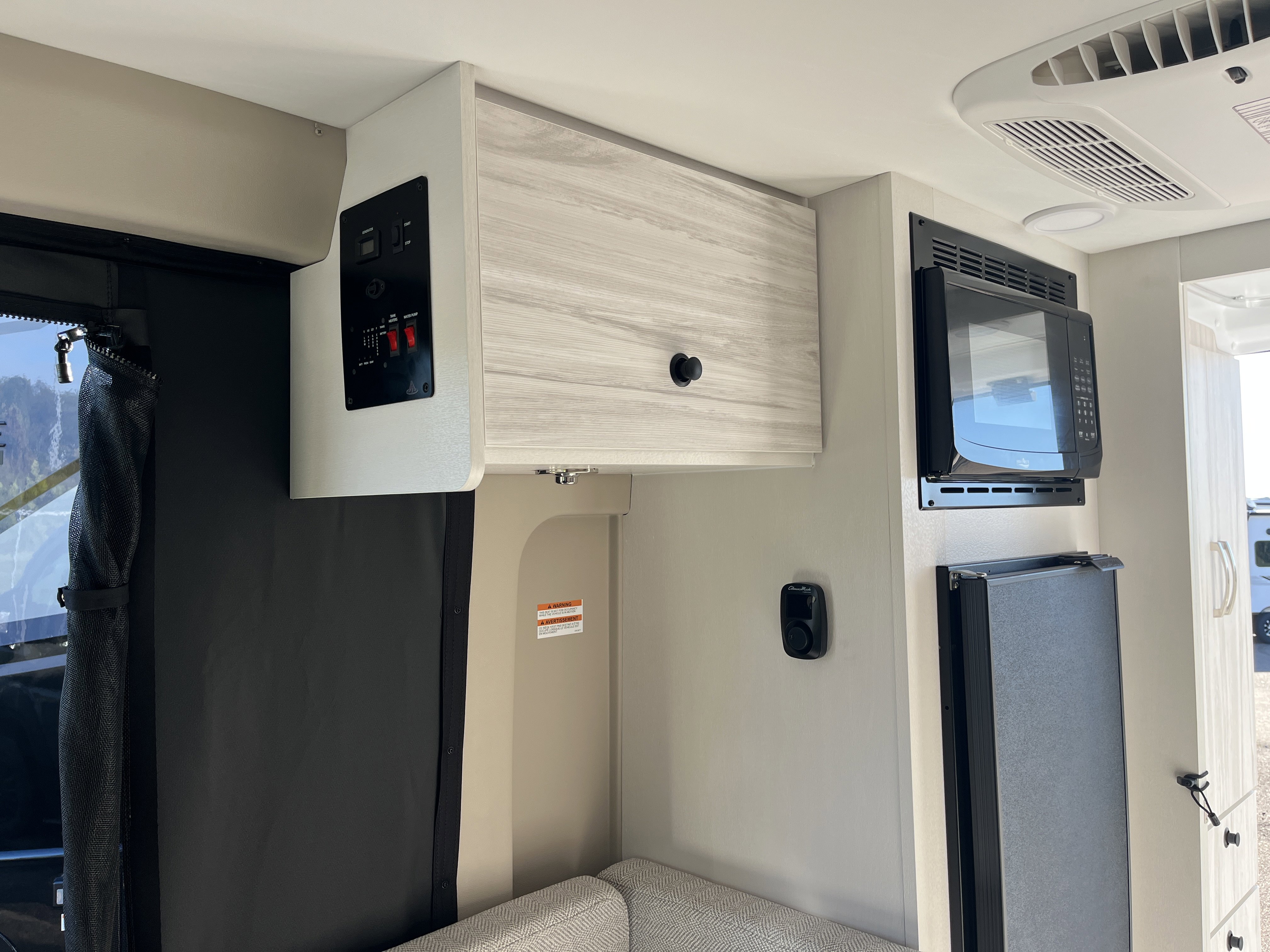 2026 JAYCO COMET 18C - Image 29
