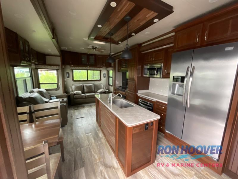 2018 DRV MOBILE SUITES AIRE 38 - Image 6