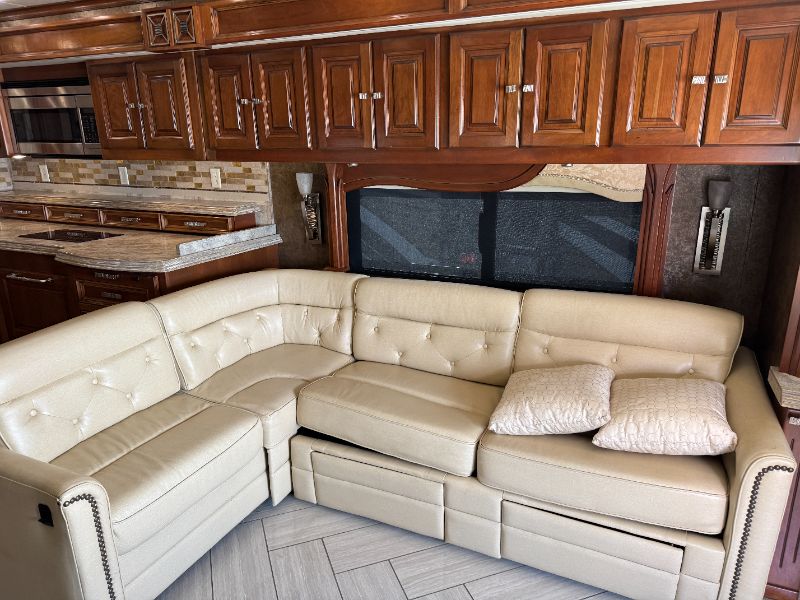 2014 Tiffin Allegro Bus 45 LP - Image 6