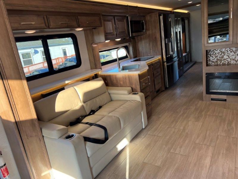 2026 Entegra Coach Accolade XL 37M - Image 5