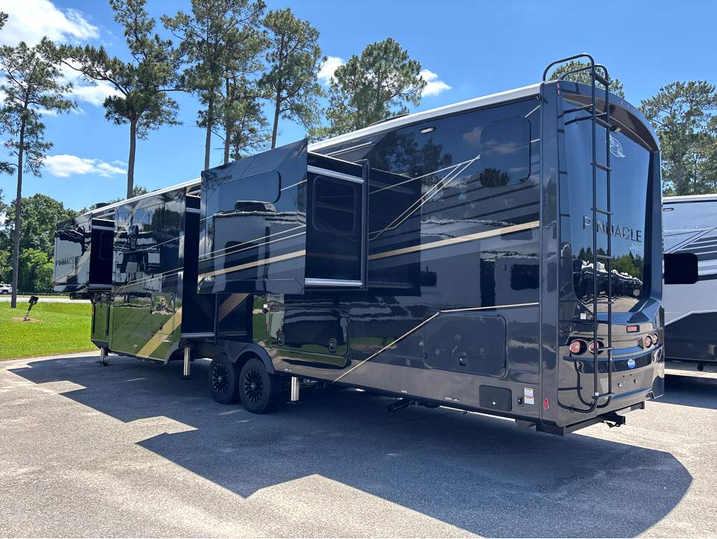 2026 JAYCO PINNACLE 39FLOK - Image 4