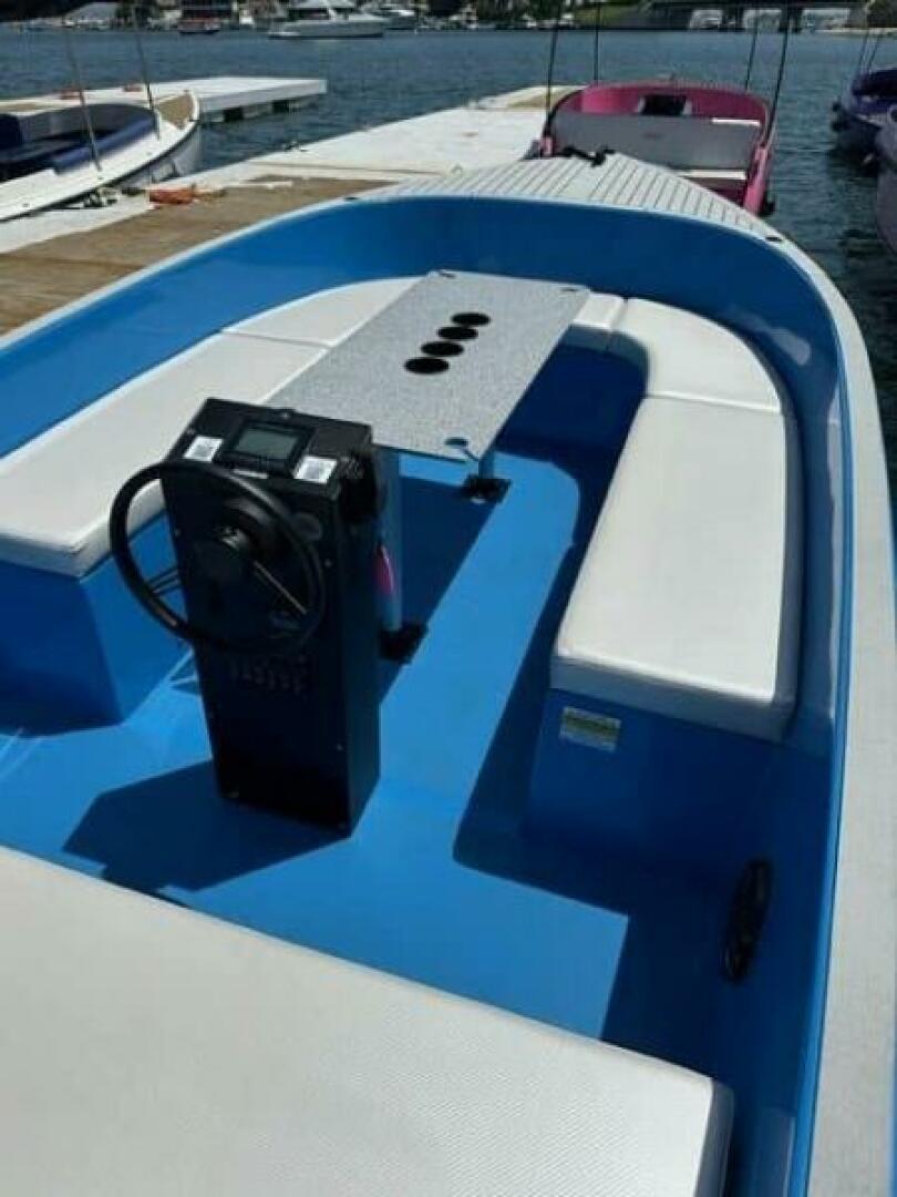 2024 Vision WX Tritoon - Image 56