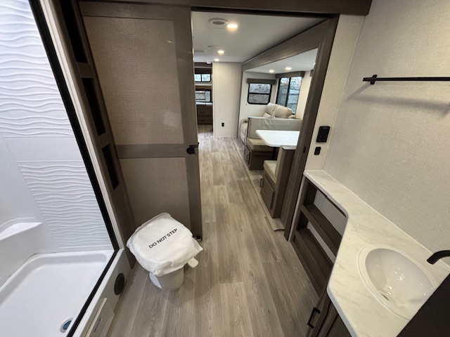 2026 Grand Design Transcend 305BHT - Image 27