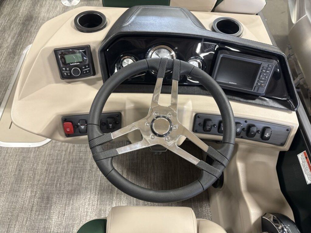 2026 Bennington 23 SSR Tritoon Pontoon - Image 10