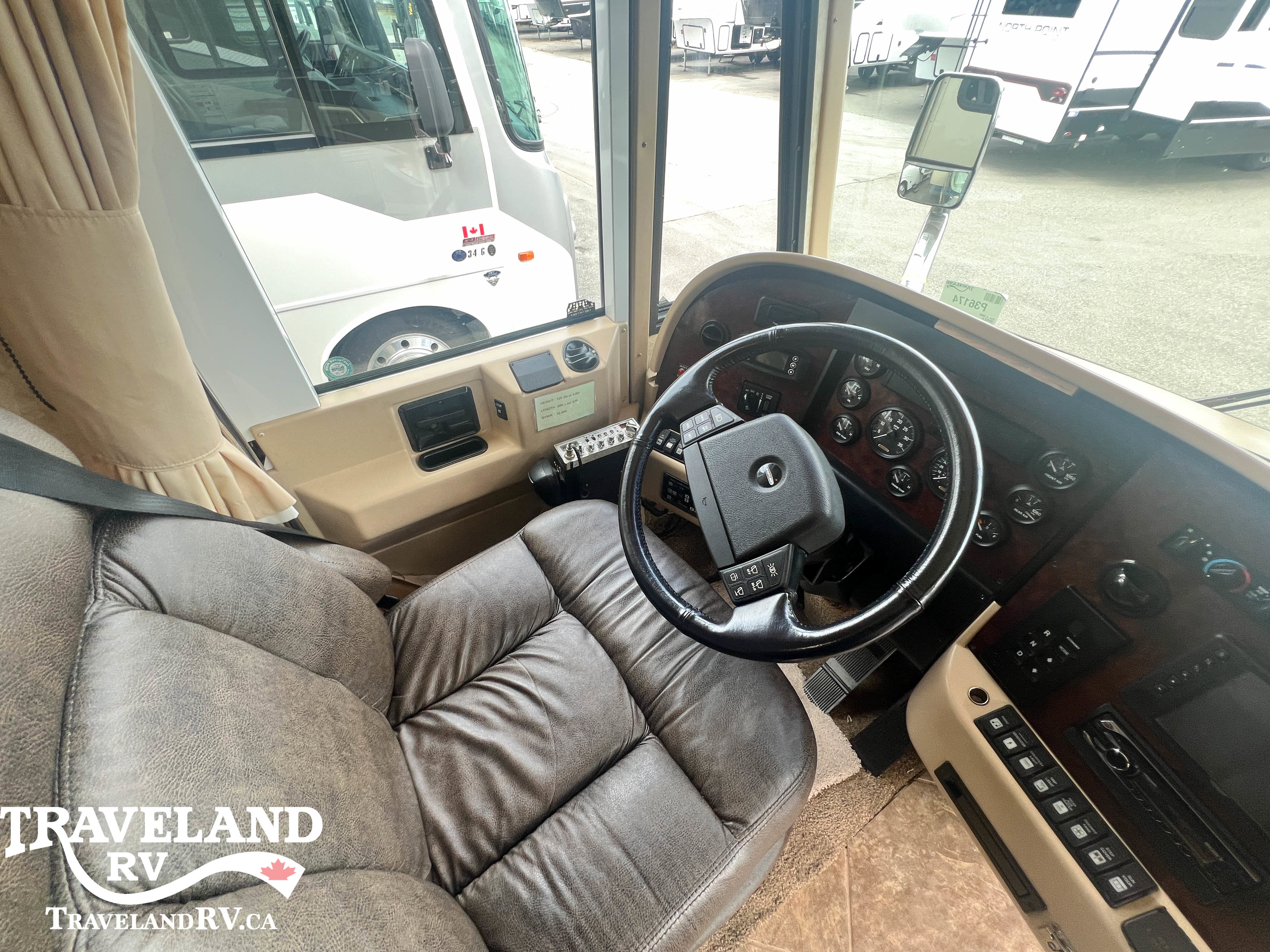 2005 TRIPLE E EMPRESS 3902FB - Image 8