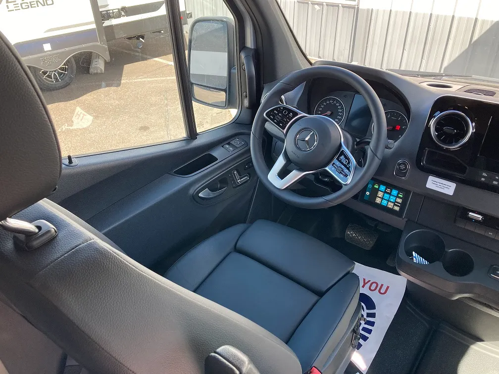 2024 Holiday Rambler Xpedition SL4E - Image 11