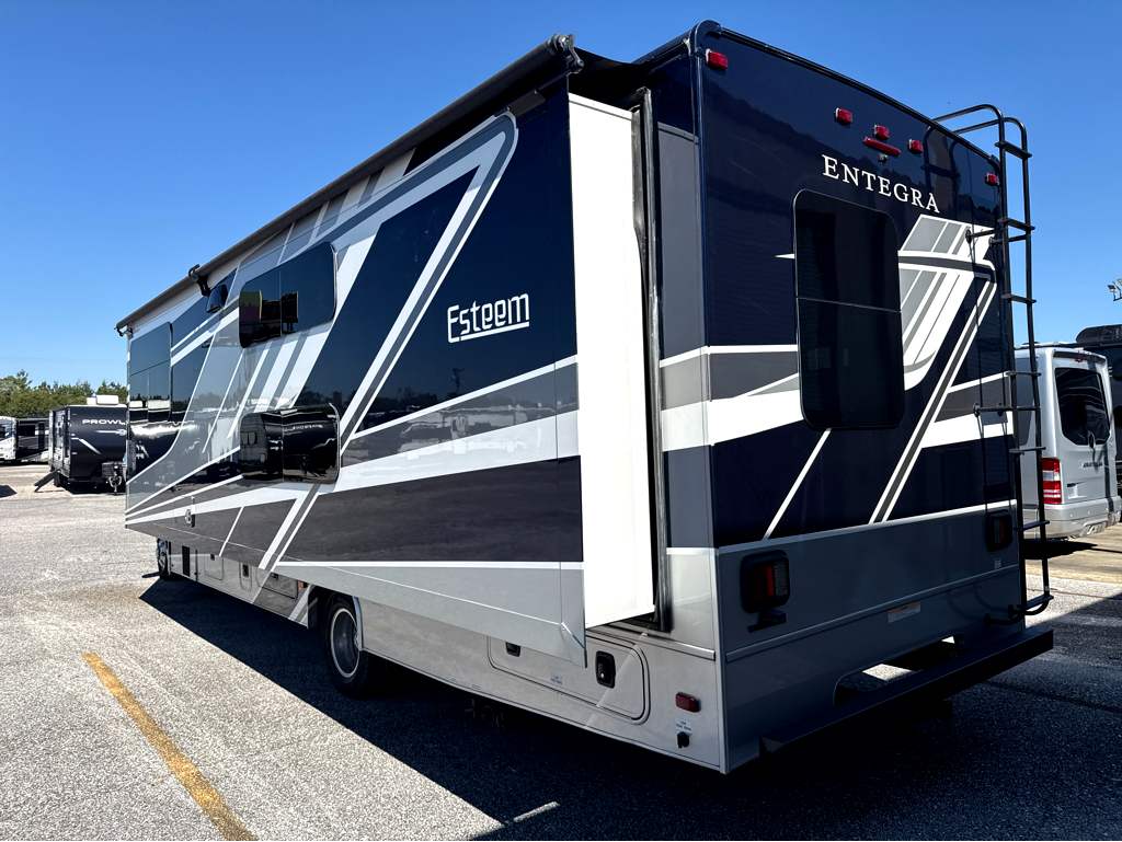 2025 ENTEGRA COACH ESTEEM 31F - Image 3