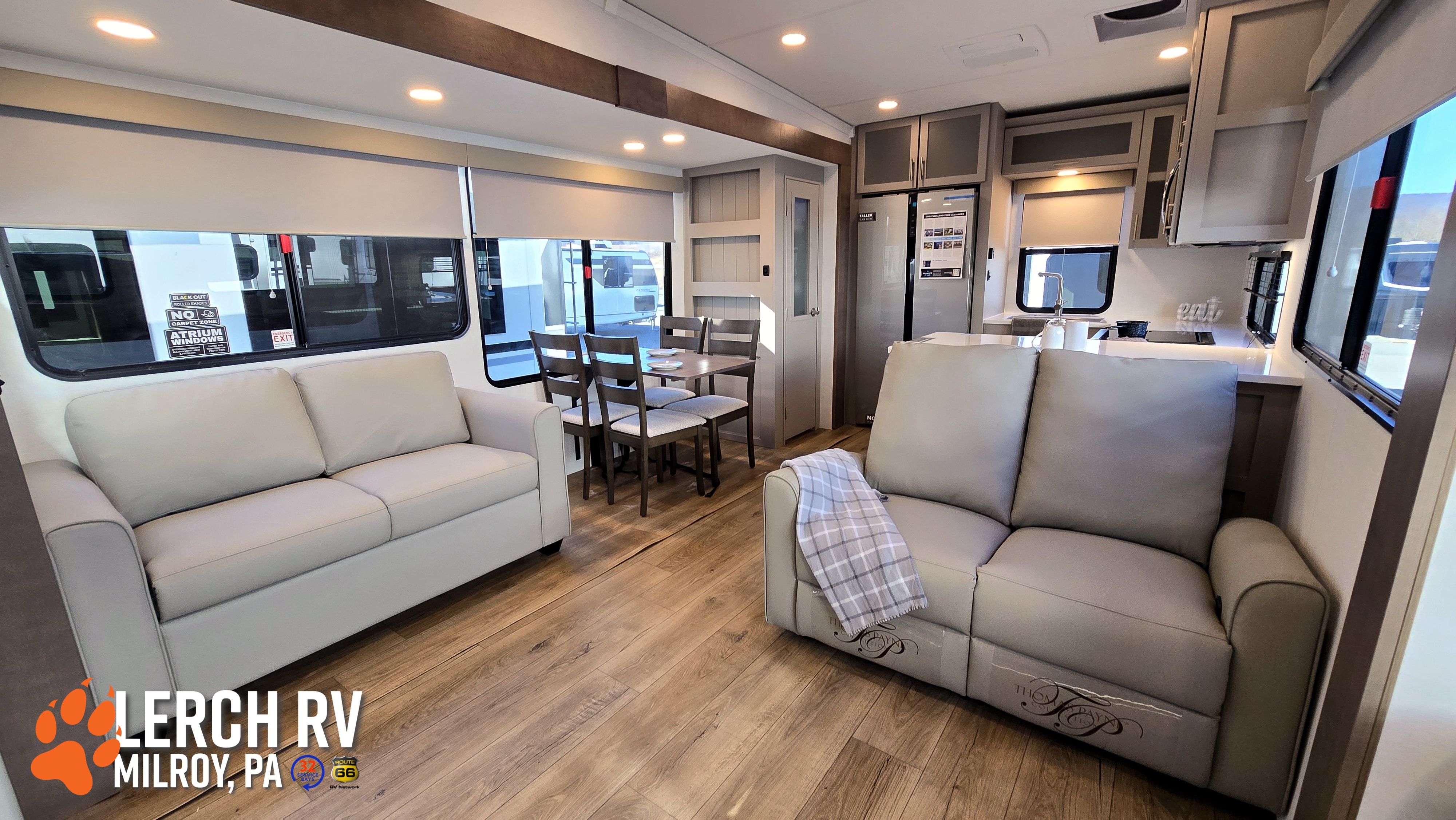 2026 Alliance RV AVENUE 35RKS - Image 7